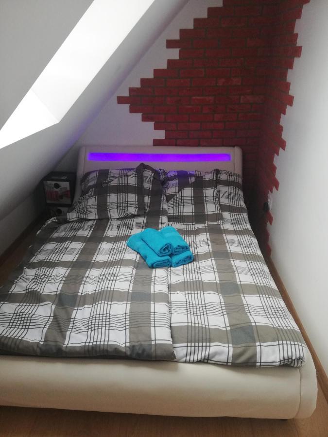 Idylla Проживання в сім'ї